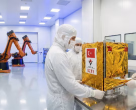 türkiye uzay ekonomisi 2026 raporu uydu Üretimi, yer İstasyonları ve veri tabanlı yeni pazarlar 01